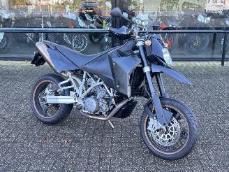 krockskadad bil motor KTM  SM 950 Supermoto 2006/6