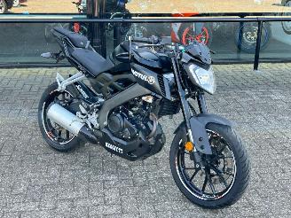 Vaurioauto  motor cycles Yamaha  MT125 2017/6