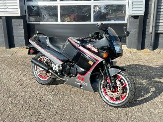 Vaurioauto  motor cycles Kawasaki GPX 600 R  1992/8