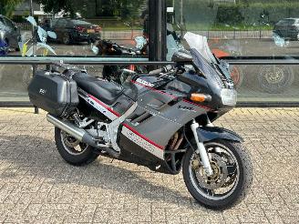 Vaurioauto  motor cycles Suzuki GSX 1100 F 1990/3