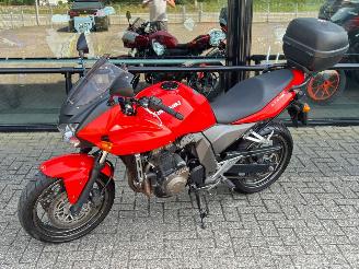 krockskadad bil motor Kawasaki Z 750 S 2005/2