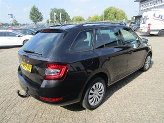 Skoda Fabia Combi 1.0 TSI Ambition picture 5
