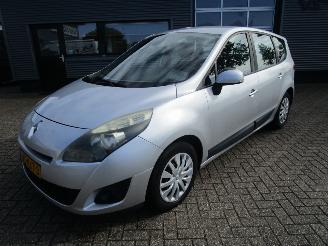 Auto incidentate Renault Grand-scenic 1.6 Business 7P 2010/1