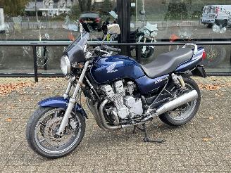 Schade motor Honda CB Seven fifty CB750 1995/3