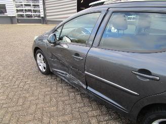 Peugeot 207 SW 1.6 VTI XS picture 21