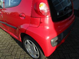 Peugeot 107 1.0-12V XS 5drs picture 21