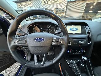 Ford Focus Wagon 1.0 Titanium picture 12