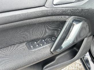 Peugeot 308 SW 1.2 PureTech Blue Lease Premium picture 24