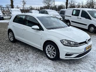 Volkswagen Golf 1.6 TDI Comfortline BTW picture 7