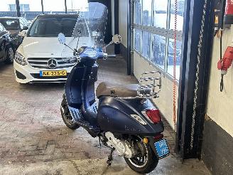 Vespa  Primavera 50 picture 3