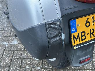 Honda Deauville NT 650 picture 11