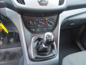 Ford C-Max 1.0 Lease Titanium picture 12