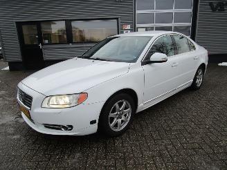 Schadeauto Volvo S-80 2.5T Momentum LPG 2010/3