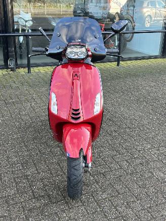 Vespa  Sprint 50 Iget picture 8