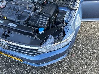 Volkswagen Passat Variant 2.0 TDI Highline picture 35
