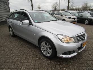 Mercedes C-klasse 200 CDI ESTATE BUSINESS CLASS ELEGANCE picture 7