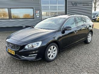  Volvo V-60 2.0 T5 Kinetic 245PK Automaat 2016/7