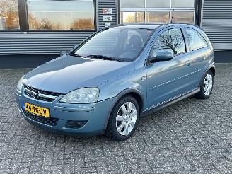 krockskadad bil auto Opel Corsa 1.2 16V Silverline 2006/9