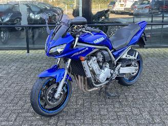 Schade motor Yamaha FZS 1000 Fazer 2001/8
