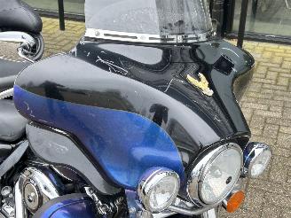 Harley-Davidson Electra Glide 103 FLHTK Electra Glide Ultra Limited picture 9