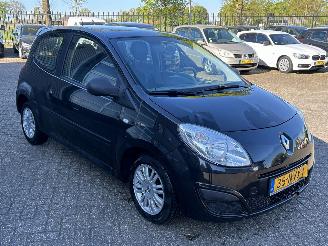 Renault Twingo 1.2 Night & Day picture 7