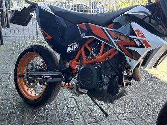 KTM 690 SMC R picture 11