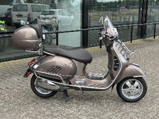 Vespa  GTS 300 i.e. Touring ABS picture 6
