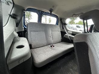 Dacia Logan MCV 1.6 Ambiance 7pers picture 13