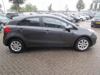 Kia Rio 1.2 CVVT Business Line 5drs picture 6