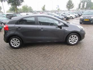 Kia Rio 1.2 CVVT Business Line 5drs picture 6