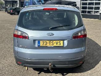 Ford S-Max 2.0-16V picture 4