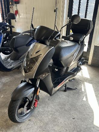 Yamaha  Partij 5 scooters picture 4