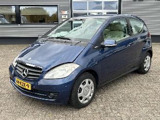 skadebil auto Mercedes A-klasse A160 BlueEfficiency Business Class 2010/3
