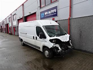 Fiat Ducato 35 2.3 MultiJet L3H2 koelwagen dag en nacht 3 zits picture 4