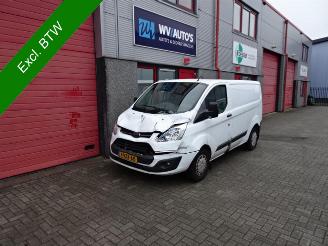 krockskadad bil bedrijf Ford Transit Custom 270 2.2 TDCI L1H1 Trend 2013/1