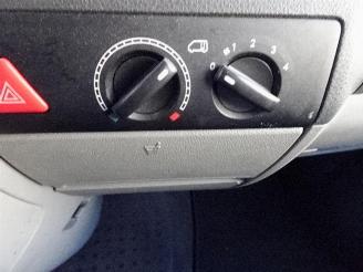 Volkswagen Transporter 2.5 TDI 300 Budgetline DC LET O P MOTOR LOOPT NIET 100% picture 11