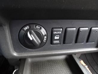 Nissan Navara 2.5 dCi XE Double Cab airco marge !!!!!!!!!!! picture 9