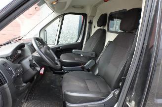 Peugeot Boxer 330 2.2 BlueHDi 120 L2H1 Premium airco picture 9
