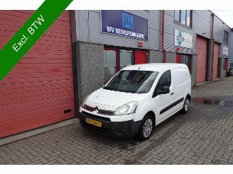 voitures fourgonnettes/vécules utilitaires Citroën Berlingo 1.6 HDI 500 Comfort Economy airco 2014/3