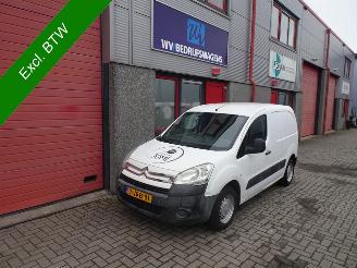 krockskadad bil bedrijf Citroën Berlingo 1.6 HDI 500 Comfort 2011/8