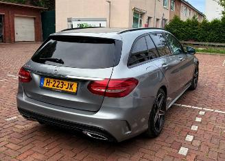 Mercedes C-klasse C220 AMG Motorschade picture 4