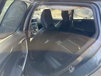 Volvo V-60 1.5 T3 Momentum  AUTOMAAT Stationwagen 5-dr. picture 26