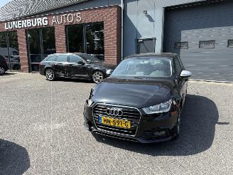skadebil auto Audi A1 1.0 TFSI Adrenalin  Hatchback 5-dr. 2015/12
