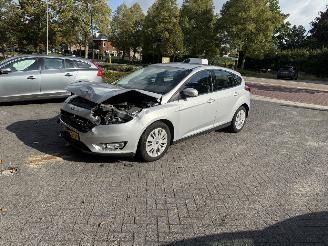 Ford Focus 1.0 Lease Edition Hatchback 5-dr. picture 14