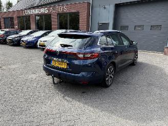 uszkodzony samochody osobowe Renault Mégane 1.3 TCe Bose 2019/4