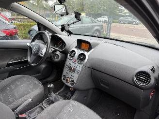 Opel Corsa 1.2-16V Selection Hatchback 3-dr. picture 11
