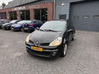 Coche accidentado Renault Clio 1.2 TCE Collection  AIRCO Hatchback 3-dr. 2009/3