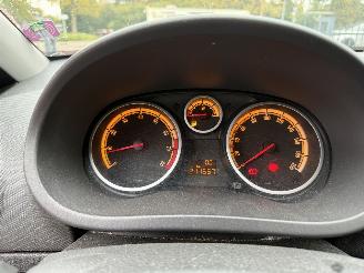 Opel Corsa 1.4-16V \'111\' Edition (Hatchback 5-dr.) picture 17