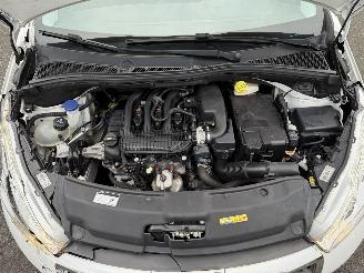 Peugeot 208 1.2 PureTech Signature NAVIGATIE picture 26