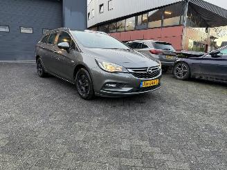 Opel Astra 1.4 Online Edition picture 28